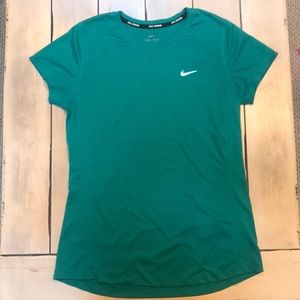 Women’s Medium Teal Dry Fit Running Shirt